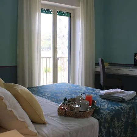 Bed & Breakfast La Lampara 4*